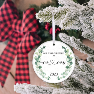 Our First Christmas Married Ornament 2023, Wedding Gifts for Mr and Mrs, 3" Ceramic Christmas Ornament, Wedding Gifts for Couple Xmas Tree Decoration (Greenery)